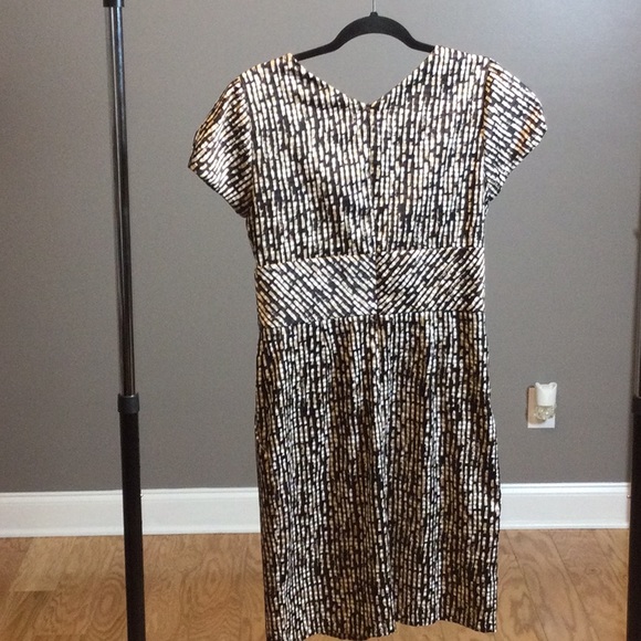 10 Rabbit Rabbit Rabbit Designs black print faux wrap dress - Picture 2 of 16